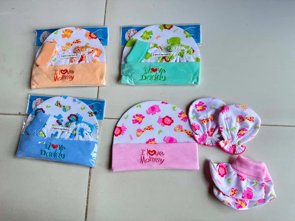 3pc set mitten +topi
