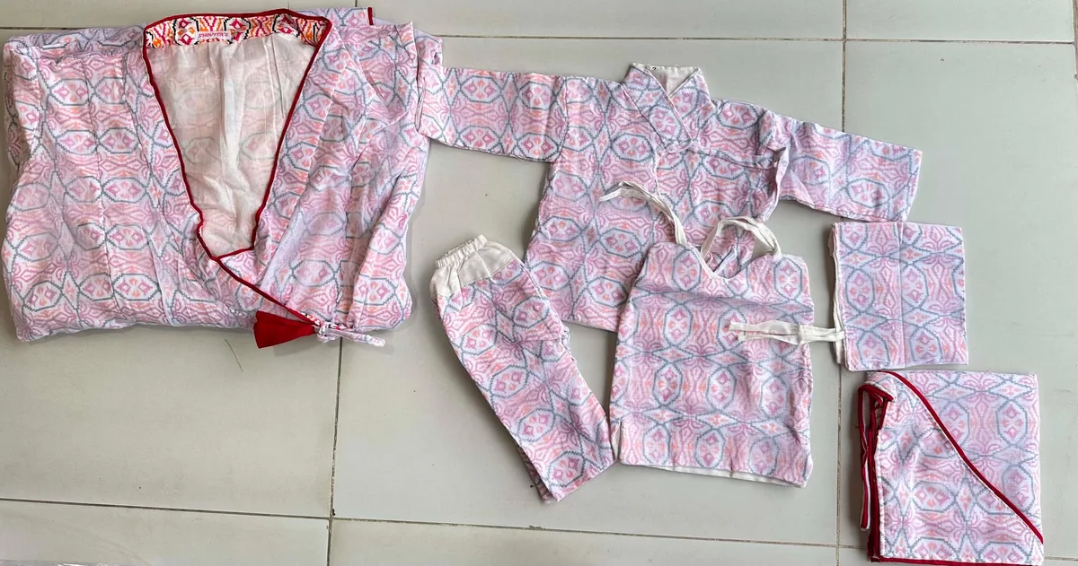 malmal gown with baby set with blanket
